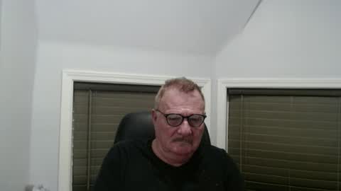 oldguybigd online show from April 23, 4:31 am