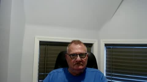 oldguybigd online show from June 17, 2:16 am