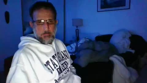 oldguyforu online show from December 18, 8:20 am