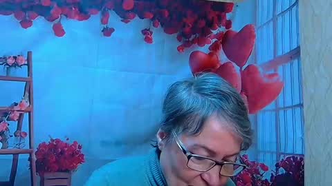 OlgaLuck online show from April 13, 5:33 am