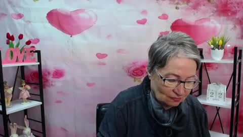 OlgaLuck online show from April 22, 5:14 am