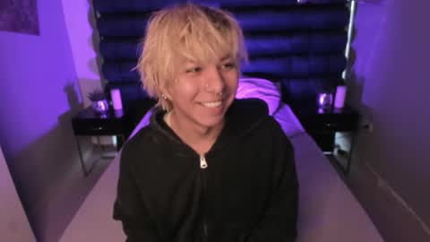 oliiverr22 online show from December 15, 11:50 am