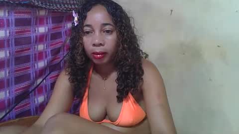 olinaa online show from May 9, 5:24 am