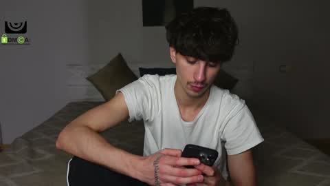 Snapshot of oliver_baker chatting on December 2, 4:04 pm Oliver  Kaen online show from December 2, 4:04 pm