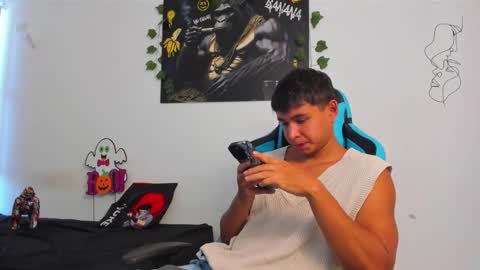 Oliver bray online show from February 17, 3:33 pm