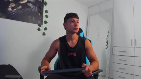 Oliver bray online show from February 28, 1:58 pm