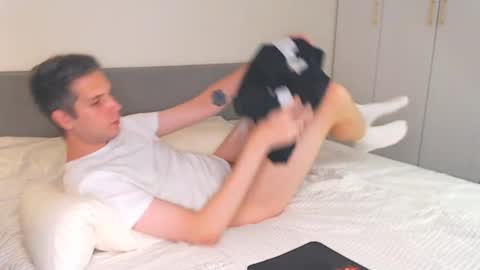 Snapshot of oliver_hort chatting on September 15, 6:09 pm Oliver online show from September 15, 6:09 pm