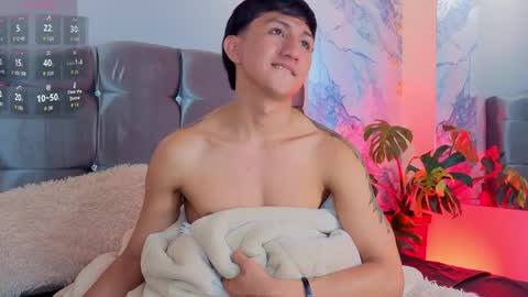 oliver mr  online show from April 16, 9:39 pm