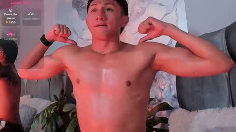 oliver mr  online show from February 11, 9:18 pm