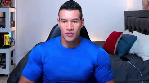 oliver_tommy online show from September 12, 11:56 am