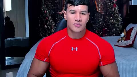 oliver_tommy online show from December 14, 11:44 pm