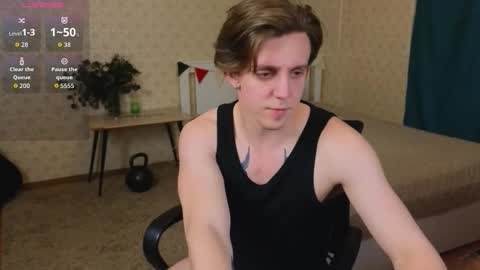 Snapshot of oliver_travis chatting on September 10, 1:06 am Oliver Evans online show from September 10, 1:06 am