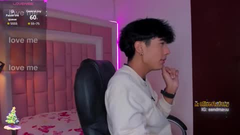 Oliver online show from November 20, 4:44 am