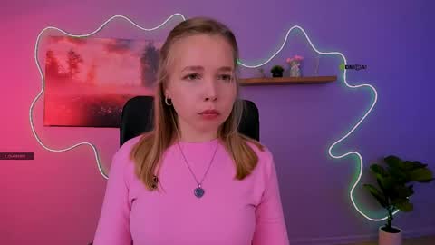 Sweet Olivia online show from April 19, 7:42 am