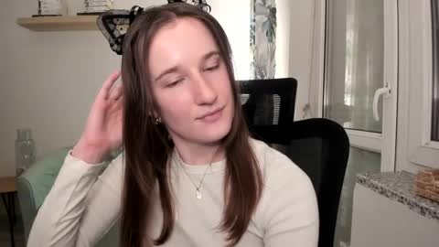 Oliwiaa2004 online show from February 15, 9:26 pm