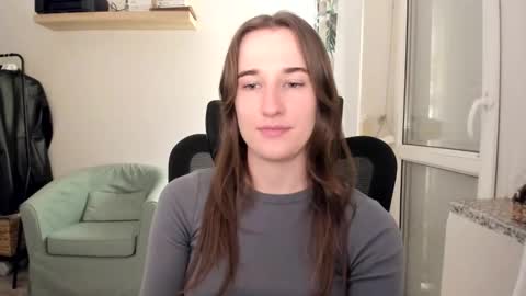 Oliwiaa2004 online show from November 23, 10:41 pm