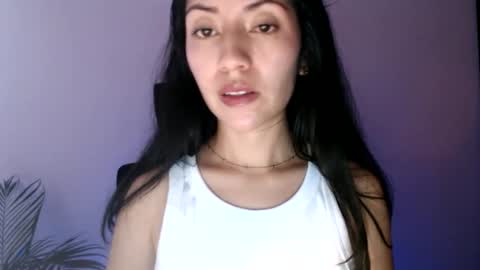 oliviaaa__ online show from March 25, 4:47 pm