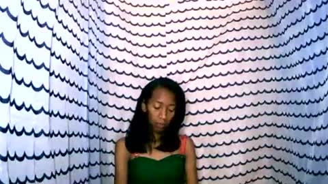 oliviah27 online show from October 22, 7:33 am