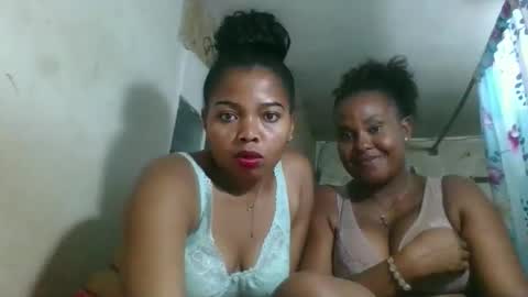 olyvienne90 online show from November 24, 6:17 pm