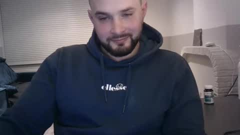 omgwhereim online show from February 18, 5:53 pm