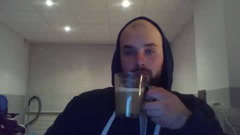 omgwhereim online show from December 3, 6:11 pm