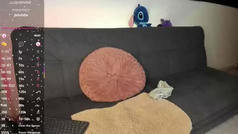 Violette online show from October 7, 1:34 am