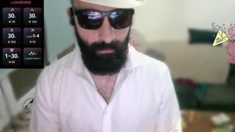 ona nisme online show from January 6, 6:23 pm