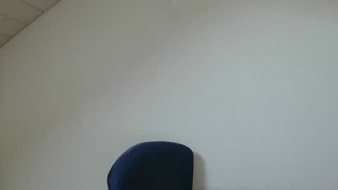 Somewhere over the rainbow online show from September 18, 2:32 pm