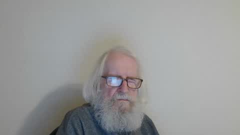 Somewhere over the rainbow online show from November 20, 9:01 pm