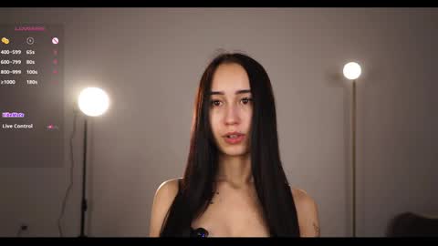 Mia online show from May 28, 3:43 pm