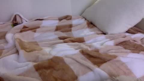 onehitwonder21 online show from April 28, 12:52 am