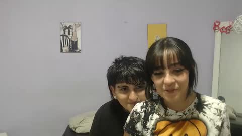 Snapshot of onixandghosty chatting on October 19, 6:56 pm onixandghosty online show from October 19, 6:56 pm