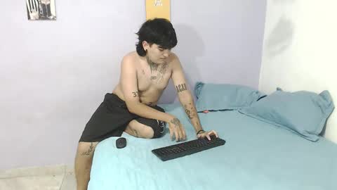 Snapshot of onixandghosty chatting on September 23, 7:09 pm onixandghosty online show from September 23, 7:09 pm