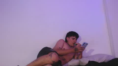 onixandghosty online show from April 21, 1:42 am