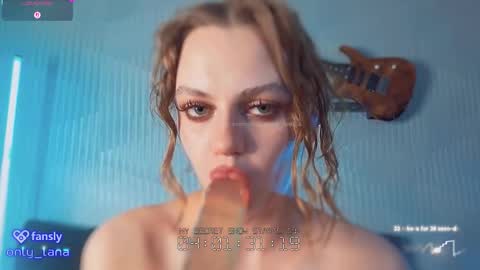 Lana Lexx online show from February 9, 9:28 pm