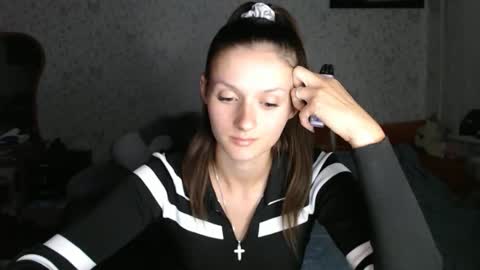 Snapshot of only_ubutterfly chatting on September 19, 6:44 pm Amalia online show from September 19, 6:44 pm