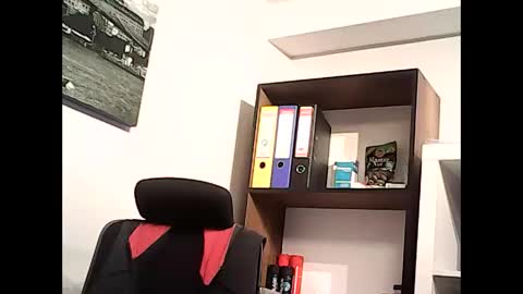 onlyprivate m35 online show from April 11, 1:26 pm