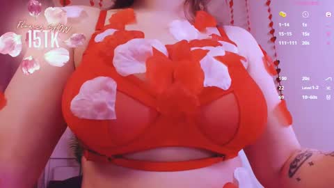  Chloe  follow me  online show from February 15, 6:55 pm