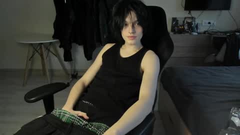 Bella and John online show from April 23, 5:14 pm