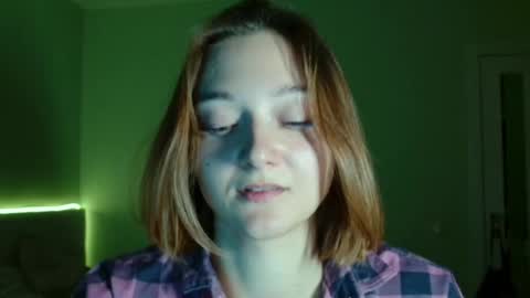 Melani  online show from November 24, 2:38 pm