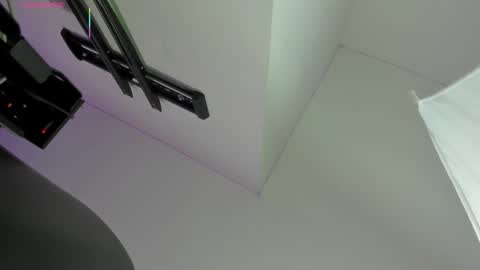 Miss Guzman  online show from November 18, 10:02 pm