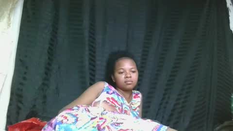 ornellahhh online show from December 13, 8:15 pm