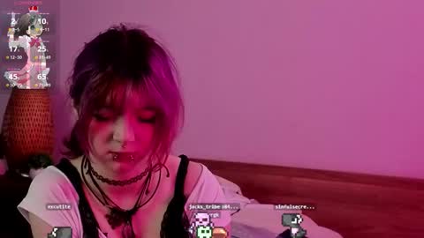 Ashley online show from September 15, 6:53 pm