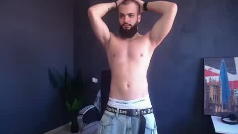 OscarWills online show from June 20, 9:15 am