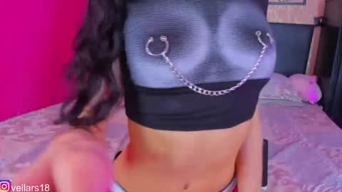 vella online show from October 20, 7:52 pm