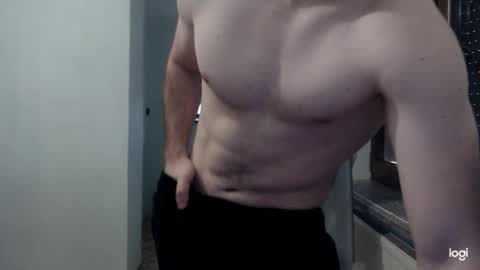 oskars99411900 online show from December 10, 11:54 am