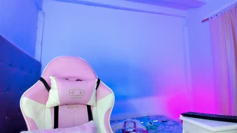 Maria   online show from April 20, 3:04 pm