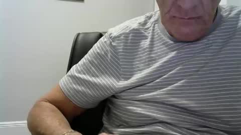 Ossi online show from February 15, 11:36 pm