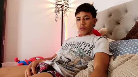 ostin 18hot online show from November 13, 4:37 am