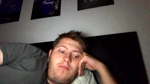 outflayd online show from November 20, 2:21 am